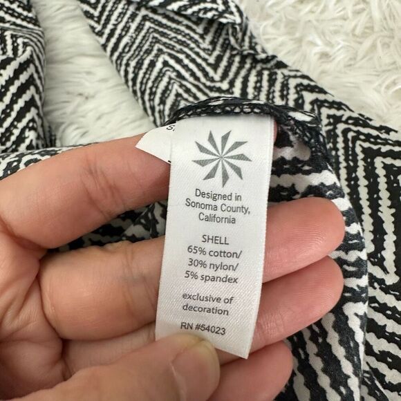 Athleta Herringbone Aztec Kimssa Black White Tunic Swim Cover Up Size Large - Picture 8 of 10